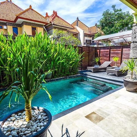 De Cinta Villa - Kuta - 5 Bedrooms - Heart Of Kuta 外观 照片