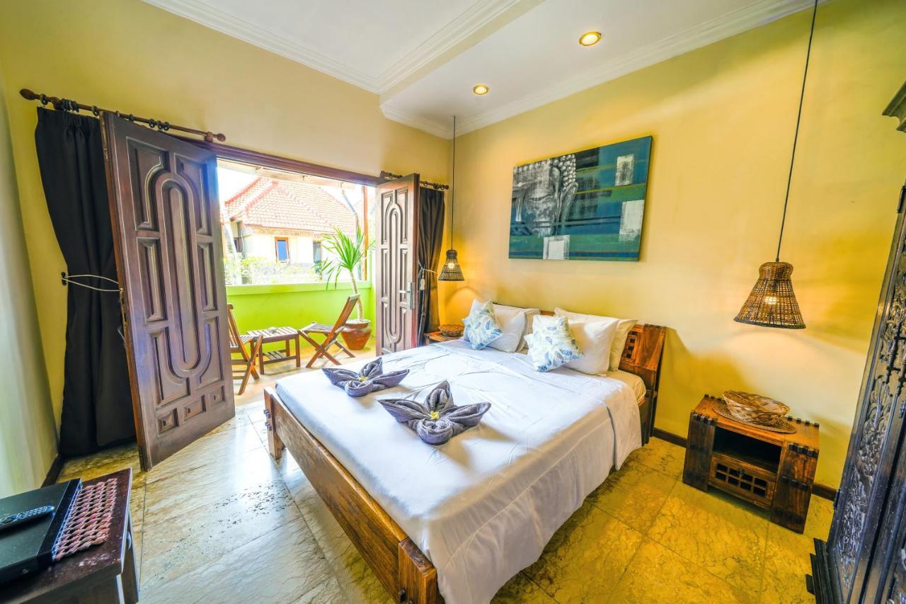 De Cinta Villa - Kuta - 5 Bedrooms - Heart Of Kuta 外观 照片