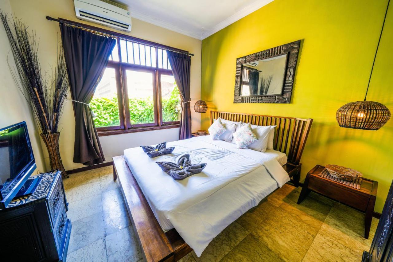 De Cinta Villa - Kuta - 5 Bedrooms - Heart Of Kuta 外观 照片